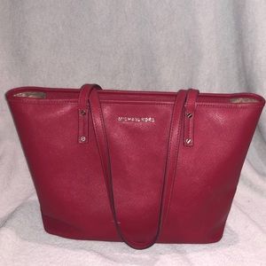 Michael Kors Jet Set Tote